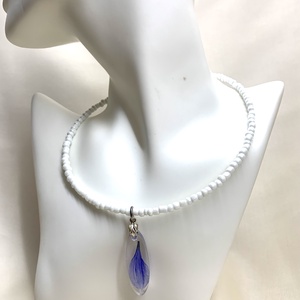 Colier-pandantiv cu flori naturale 01153, Bijuterii, Coliere, Coliere cu pandative, Confectionarea bijuteriilor, ARTYNOS