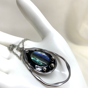 Colier -pandantiv cu scoici veritabile sidefate Abalone (Paua) 01161 - bijuterii - coliere - coliere cu pandative - Artynos.ro