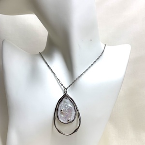 Colier -pandantiv cu scoici veritabile sidefate Abalone (Paua) 01171 - Artynos.ro