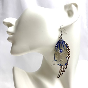 cercei cu flori naturale Bujori 01179 - Artynos.ro