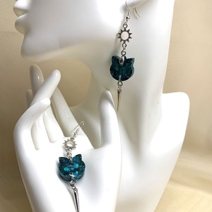 Cercei model pisica 01227 - bijuterii - cercei - cercei din rășină - Artynos.ro