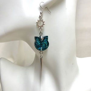 Cercei model pisica 01227 - bijuterii - cercei - cercei din rășină - Artynos.ro