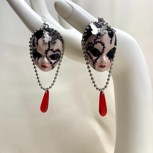 cercei modelati si pictati manual 01238 - bijuterii - cercei - cercei cu figurine - Artynos.ro