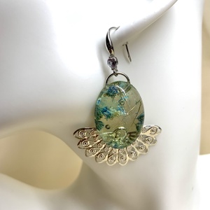 cercei cu flori naturale 01284 - bijuterii - cercei - cercei din rășină - Artynos.ro