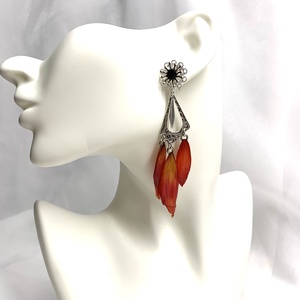 cercei cu Crizanteme 00990 - bijuterii - cercei - cercei din rășină - Artynos.ro