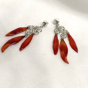 cercei cu Floarea Soarelui 01287 - bijuterii - cercei - cercei din rășină - Artynos.ro