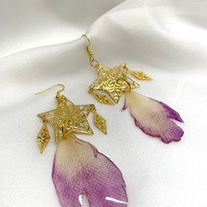 cercei cu Bujori 01288 - bijuterii - cercei - cercei din rășină - Artynos.ro