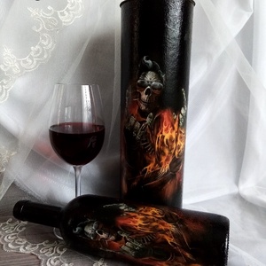 Cutie+sticla de vin-cadou pentru barbati 01292, Accesorii nunta, Amintiri si cadouri de nunta, Cadou nunta, Pahar de nunta, set de sticla, Decoupage, transfer si tehnici servetel, ARTYNOS