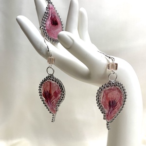 Set bijuterii cu Pelargonium grandiflorum 01320  - bijuterii - seturi de bijuterii - Artynos.ro