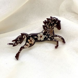 Brosa-cadouri pentru femei 01351 - Artynos.ro