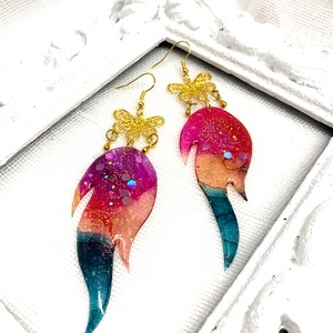 Cercei pictati manual 01355 - bijuterii - cercei - cercei din rășină - Artynos.ro