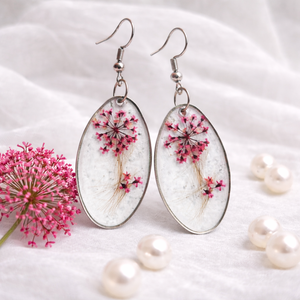 Cercei cu șuvițe de păr 01833 - bijuterii - cercei - cercei din rășină - Artynos.ro