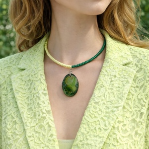 Colier-pandantiv cu hortensie 01159, Bijuterii, Coliere, Coliere cu pandative, Confectionarea bijuteriilor, ARTYNOS