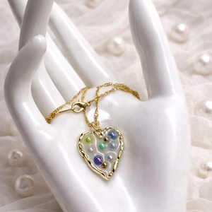 Colier -pandantiv cu pelute artificiale 01177, Bijuterii, Coliere, Coliere cu pandative, Confectionarea bijuteriilor, ARTYNOS