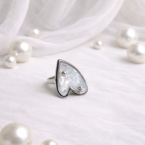 Inel cu scoici veritabile Abalone (Paua) 01169 - bijuterii - inele - inele cu figurine - Artynos.ro