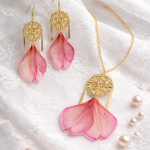 Cercei handmade din lalele naturale 01849 - bijuterii - seturi de bijuterii - Artynos.ro