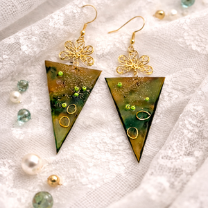 Cercei pictati manual 01854 - bijuterii - cercei - cercei din rășină - Artynos.ro