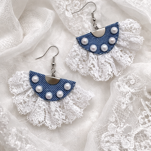Cercei din material de blugi (denim) si dantela- din colectia Denim Soul 01897 - bijuterii - cercei - cercei brodați - Artynos.ro