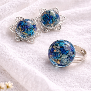 cercei cu flori naturale si rasina, cadou pentru iubia,mama,fiica,logodnica,prietena 01923 - bijuterii - seturi de bijuterii - Artynos.ro