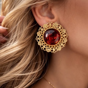 cercei din rasina pictati manual, cadou pentru iubita,mama,fiica ,prietena,educatoare 01940 - bijuterii - cercei - cercei din rășină - Artynos.ro