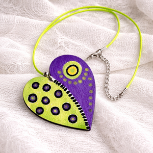 Colier cu pandantiv pictat manual,cadou pentru iubita,mama,fiica ,prietena,educatoare 01943 - Artynos.ro