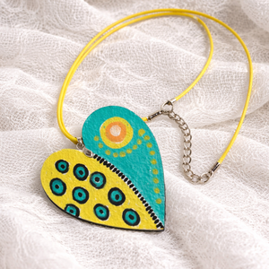 Colier cu pandantiv pictat manual,cadou pentru iubita,mama,fiica ,prietena,educatoare 01944 - Artynos.ro