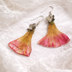 Cercei din rasina si frezie naturala,cadou pentru iubita,mama,fiica ,prietena,educatoare 01953 - Artynos.ro