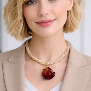 Colier tubular cu pandantiv - trandafir natural 01965 - bijuterii - coliere - pandative - Artynos.ro