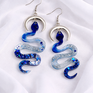 Cercei sarpe din rasina 02031 - Artynos.ro