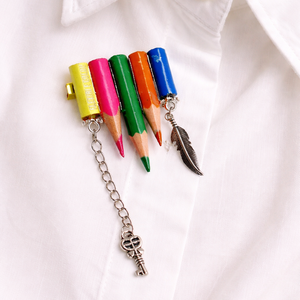 Broșă creioane colorate 02036 - bijuterii - broșe - Artynos.ro