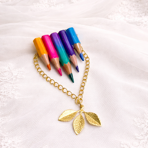 Brosa creioane colorate, ,cadou pentru iubita,mama  01885, Bijuterii, Brose, Confectionarea bijuteriilor, ARTYNOS