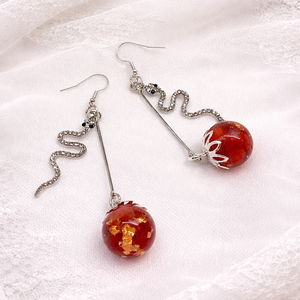 Cercei din rasina si flori naturale 02041 - Artynos.ro