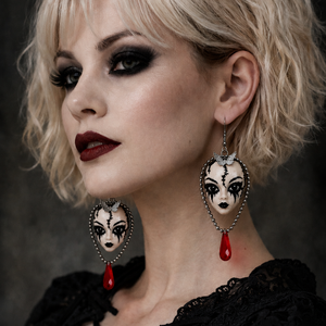 Cercei stil gotik 02378 - bijuterii - cercei - cercei cu figurine - Artynos.ro