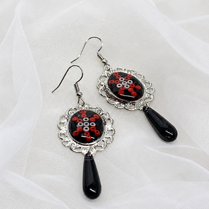 Cercei motiv popular traditional 02487 - bijuterii - cercei - cercei din rășină - Artynos.ro