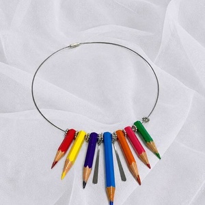 Colier creioane colorate - accesorii argintii 01296 - bijuterii - coliere - chockere - Artynos.ro
