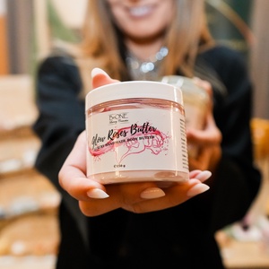 Glow Roses Butter  Luxury Handmade Body Butter  150g - baie și frumusețe - accesorii de îngrijire personală - loțiune de corp, unt de corp - Artynos.ro