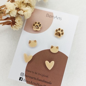 Set de cercei pentru iubitorii de pisici - Cat Lover - Crem/Bej - bijuterii - cercei - cercei cu figurine - Artynos.ro