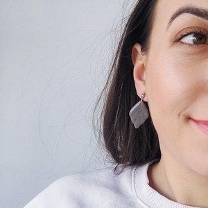 Cercei Gri Minimalisti - Design Simplu - Pentru zi de zi, Bijuterii, Cercei, Cercei lungi, Confectionarea bijuteriilor, Altele, ARTYNOS