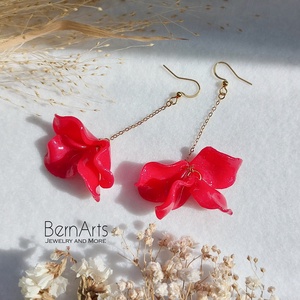 Cercei Dama Lungi Rosii Petale - Petale de Trandafir - Cercei Feminin Statement, Bijuterii, Cercei, Cercei lungi, Confectionarea bijuteriilor, Lucrare cu argila, ARTYNOS