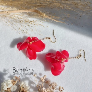 Cercei Dama Lungi Roșii Petale - Petale de Trandafir - Cercei Feminin Statement - bijuterii - cercei - cercei lungi - Artynos.ro