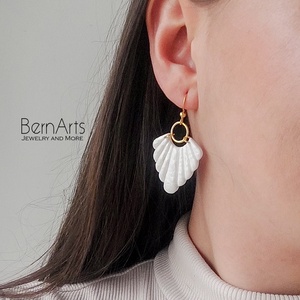 Cercei Mireasa Alb  Statement Minimal Boho cu Efect - accesorii nuntă - bijuterii mireasă - cercei mireasă - Artynos.ro