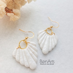 Cercei Mireasa Alb  Statement Minimal Boho cu Efect, Accesorii nunta, Bijuterii mireasa, Cercei mireasa, Confectionarea bijuteriilor, Lucrare cu argila, ARTYNOS