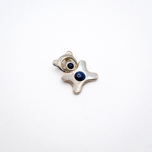 Handcrafted silver pendant for adults in the shape of an animal, adorned with a lapis lazuli stone - accessorii și unelte - accesorii decorative - figurine - Artynos.ro
