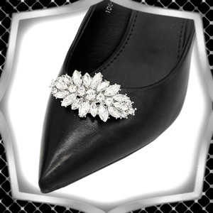 Nunta, mireasa, decoratiuni casual pentru pantofi, clip pentru pantofi ES-CK06e, Accesorii nunta, Pantofi de mireasa , , #ES-CK06e

Ornament de pantofi din cristal placat cu argint, clema de pantofi .
Pietrele de cristal..., ARTYNOS