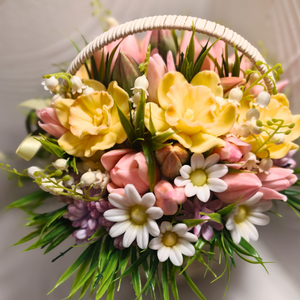 Aranjament floral din săpun în coș � cadou elegant și parfumat handmade - casă & stil de viață - decorațiuni de casă - accesorii florale - buchete de flori - Artynos.ro