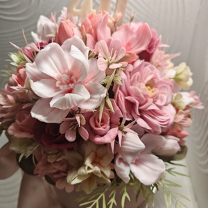 Aranjament floral din sapun in cutie eleganta cu cifra � cadou personalizat handmade, Casa & Stil de viata, Decoratiuni de casa, Accesorii florale, Buchete de flori, Aranjament de flori, Fabricare de sapun, ARTYNOS