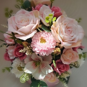 Aranjament floral din sapun in cutie catifelata � Dusty Pink  - Artynos.ro