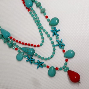 Colier handmade din turquoise reconstruit sfere si stelute, pandativ coral, cristale roșii cehești, cipsuri turquoise si - bijuterii - coliere - coliere din mărgele - Artynos.ro