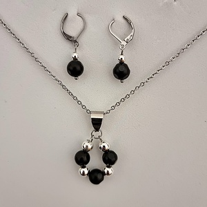 Set pandantiv, lanț și cercei, cu pietre semiprețioase onix, hematit și accesorii din inox - Artynos.ro