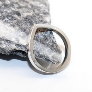 Picătură cu zirconiu, inel de argint pentru femei (VCSE.08) - bijuterii - inele - inele statement - Artynos.ro